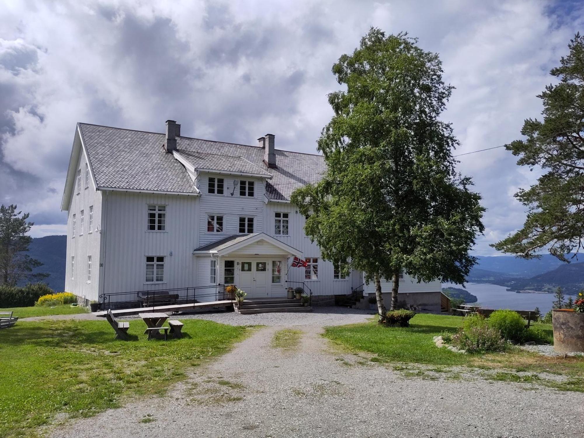 Hotel Granum Gard Fluberg Exterior foto